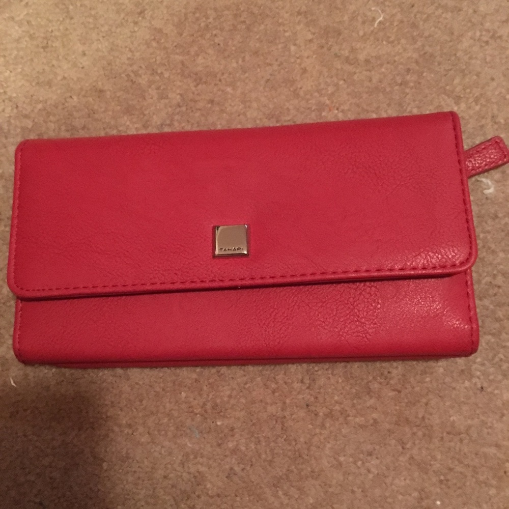 Red wallet